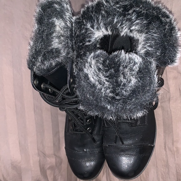 Boots - Picture 7 of 10